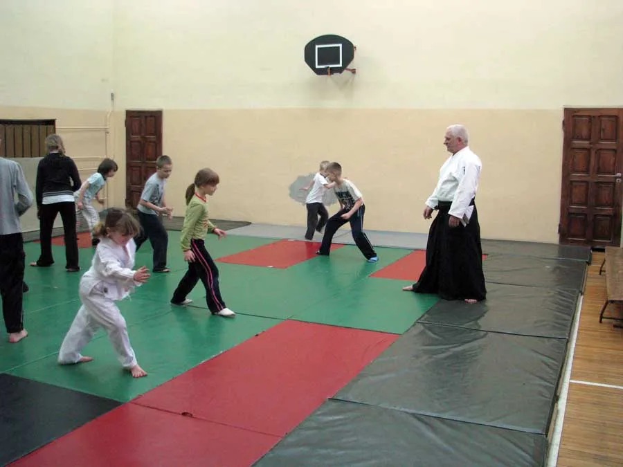 Dzieci na treningu Aikido